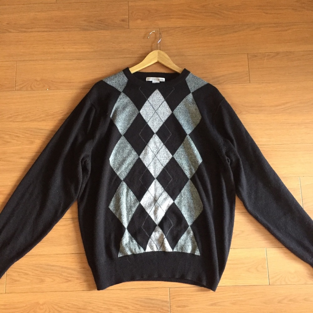Black checkered Geoffrey Greene sweater